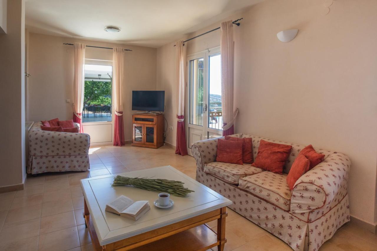 Lourdas Beach View Villa Vlachata ภายนอก รูปภาพ